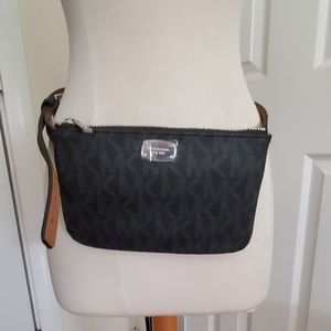 Michael Kors fanny